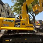 Excavator KOMATSU PC220 - 23.1 tone - second-hand