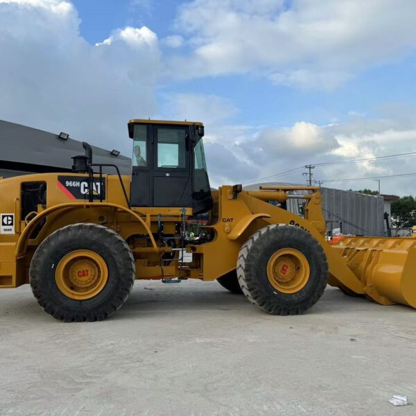 Încărcător Frontal Caterpillar 966H, second-hand - imagine 7