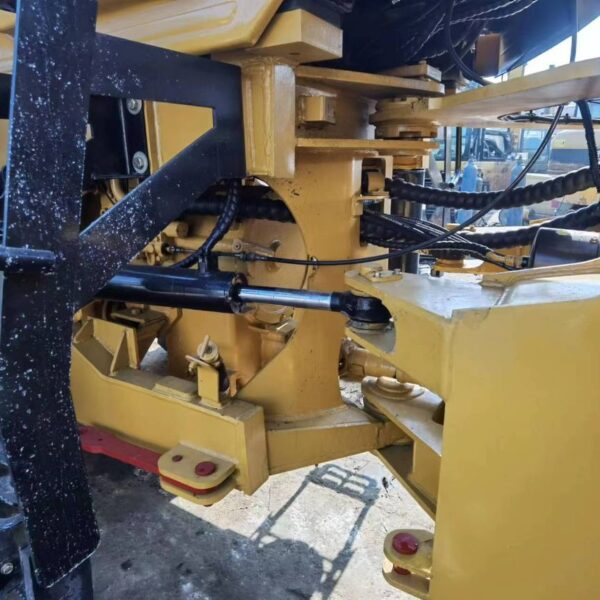 Buldozer CATERPILLAR D6G second-hand - imagine 13