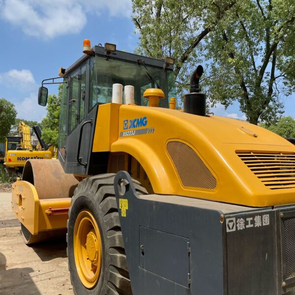 Compactor XCMG XS223J-1 – 23 Tone, Second-Hand 2022 - imagine 5