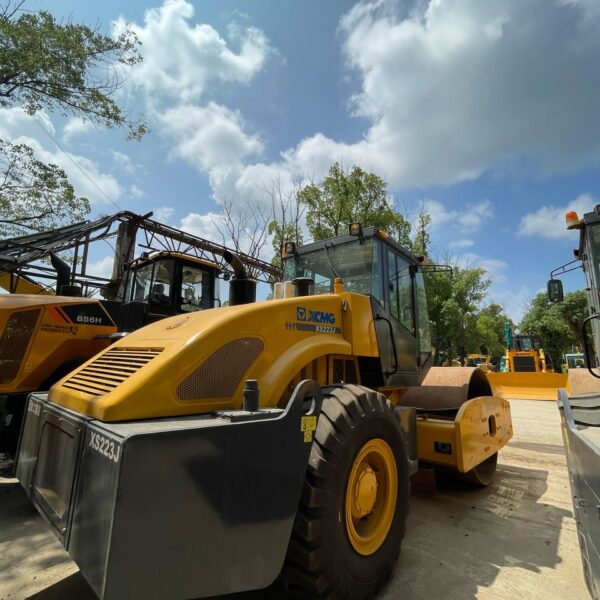 Compactor XCMG XS223J-2, 23 tone, second-hand - imagine 5