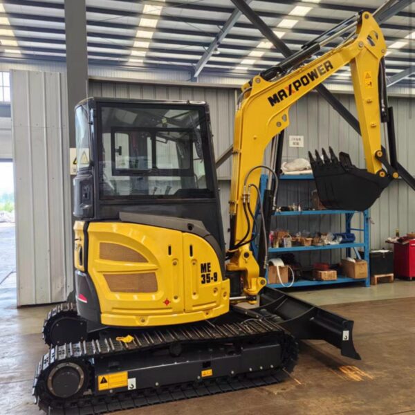 EXCAVATOR E35 - 3,8 tone, nou - imagine 5