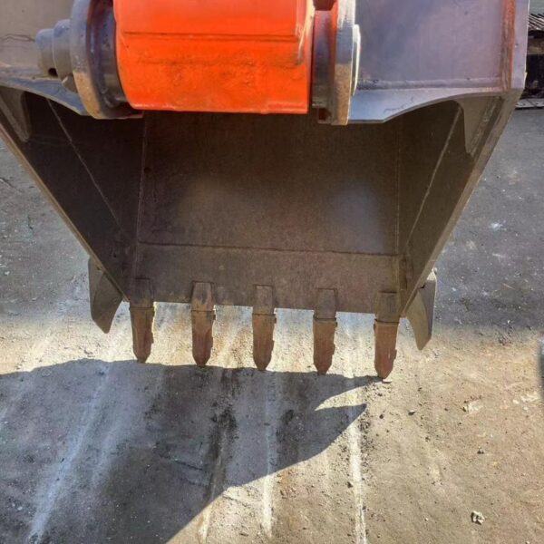 EXCAVATOR Hitachi Zaxis 130 - 13,6 tone - second-hand - imagine 4