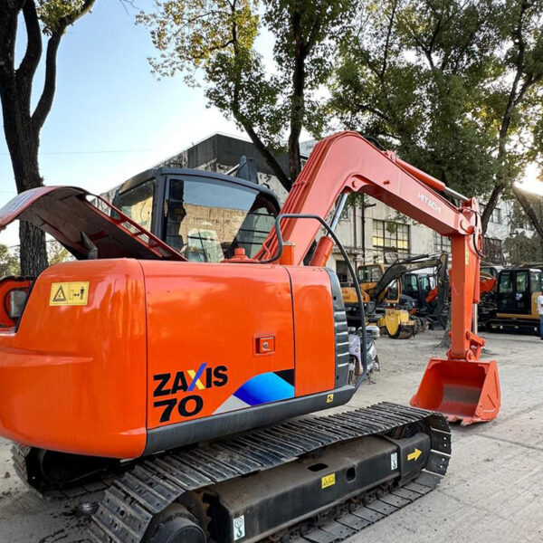 Excavator HITACHI ZX70 - 7,3 tone, second-hand