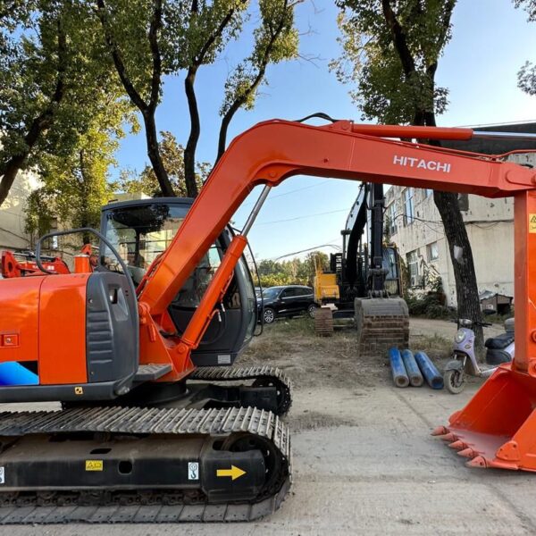 Excavator HITACHI ZX70 - 7,3 tone, second-hand - imagine 6