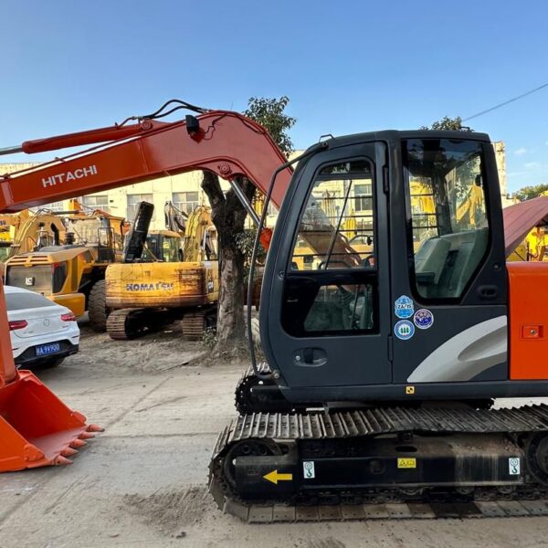Excavator HITACHI ZX70 - 7,3 tone, second-hand - imagine 5