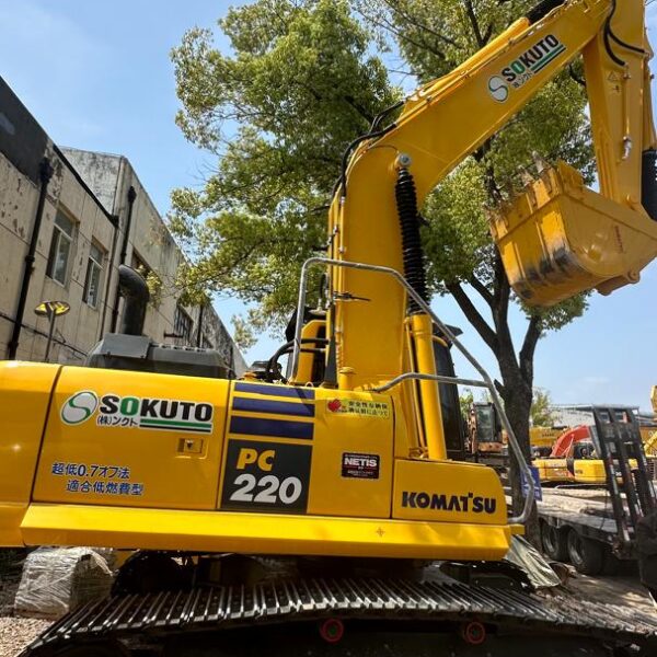 Excavator KOMATSU PC220 - 23.1 tone - second-hand - imagine 2