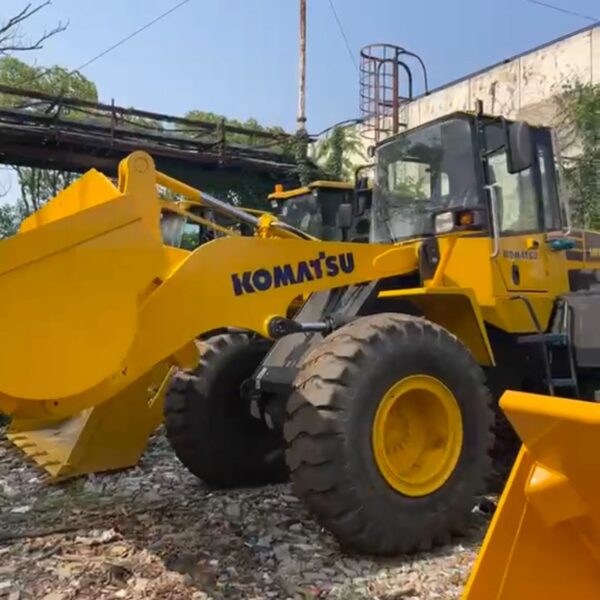 Încărcător frontal KOMATSU WA320 – Second-Hand 2022 - imagine 2