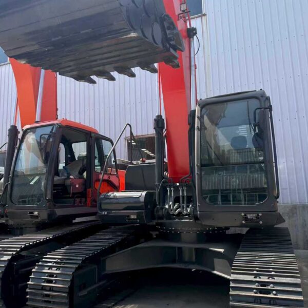 Excavator U225 pe șenile, nou - imagine 2