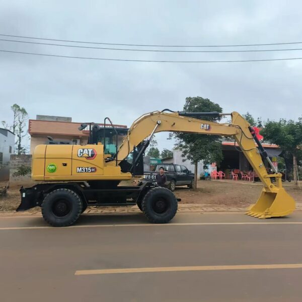 Excavator pe roți CATERPILLAR M315 GC - 15t, nou - imagine 3