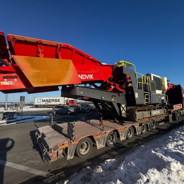 Concasor cu con SANDVIK QH332 - 38 tone - imagine 2
