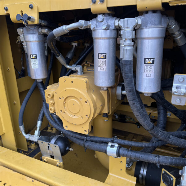 Excavator CATERPILLAR 374 - 74,5 tone - imagine 13