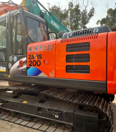 Excavator Hitachi pentru prezentare