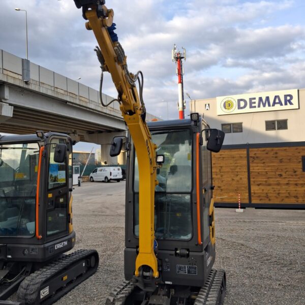 Excavator SDLG ER620H CAB - 2,2 tone Garantie 5 ani - imagine 3