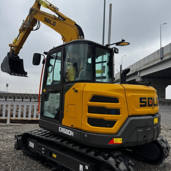 Excavator SDLG ER680H 8,4 tone Garantie 5 ani