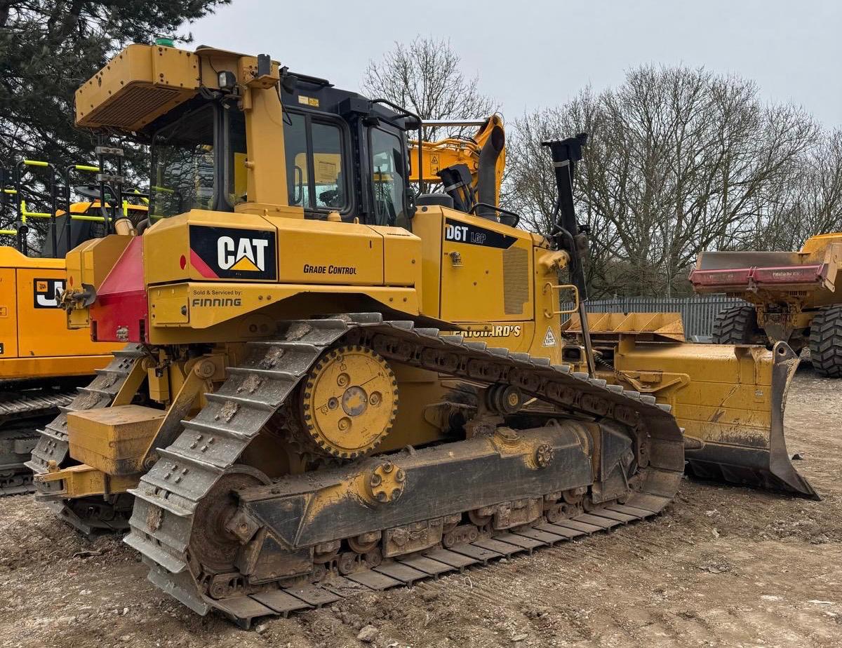 Buldozer CAT D6T 1 Buldozer CATERPILLAR D6T LGP - 22 tone - imagine 1